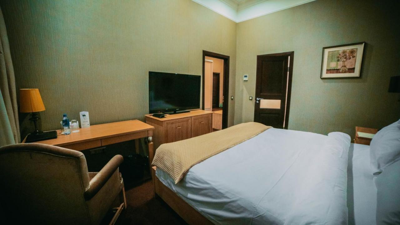 Jelsomino Boutique Hotel Астана Екстериор снимка